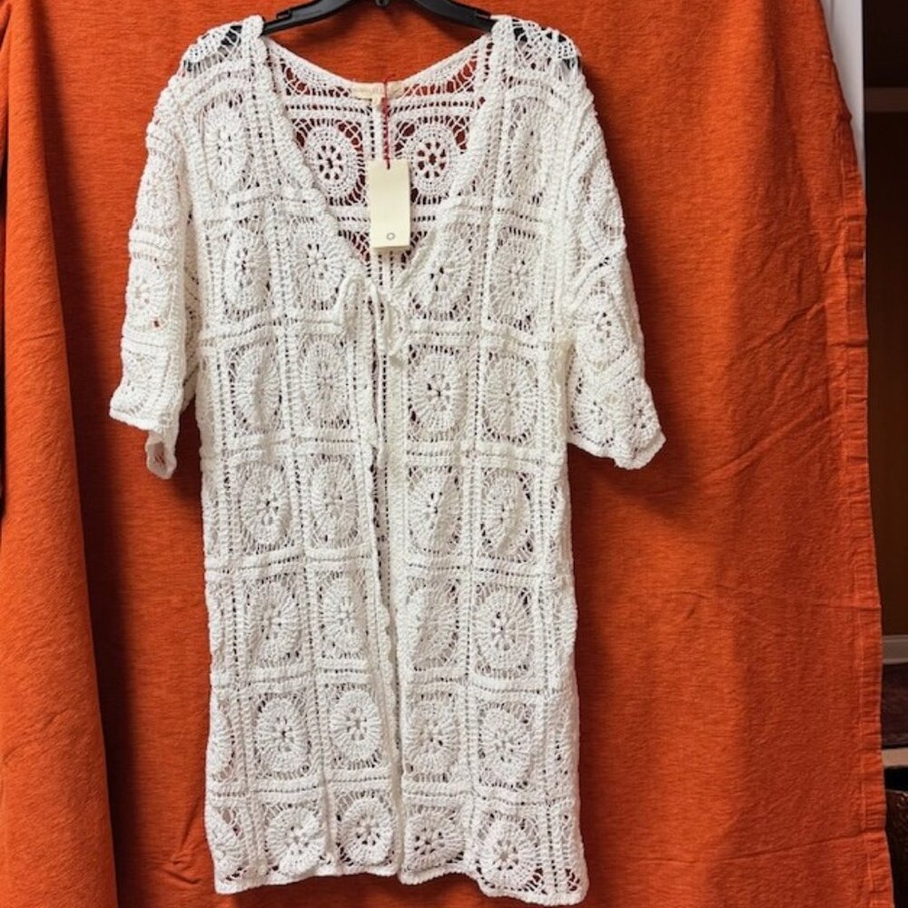 Solitaire White Crochet Lace Coverup - Size M - NWT